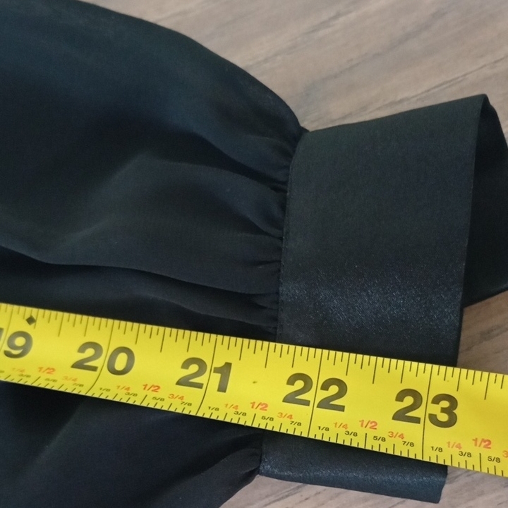 Evan Picone Elegant Black‎ Blouse with Sheer Sleeves - Picture 13 of 13